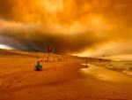 a snapshot I just took with a phone on Lacanau beach in France. Stefan Rahmstorf.