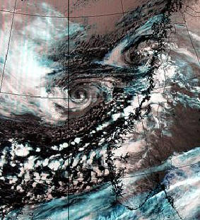 Case study of a mid-latitude storm over the Norwegian Sea